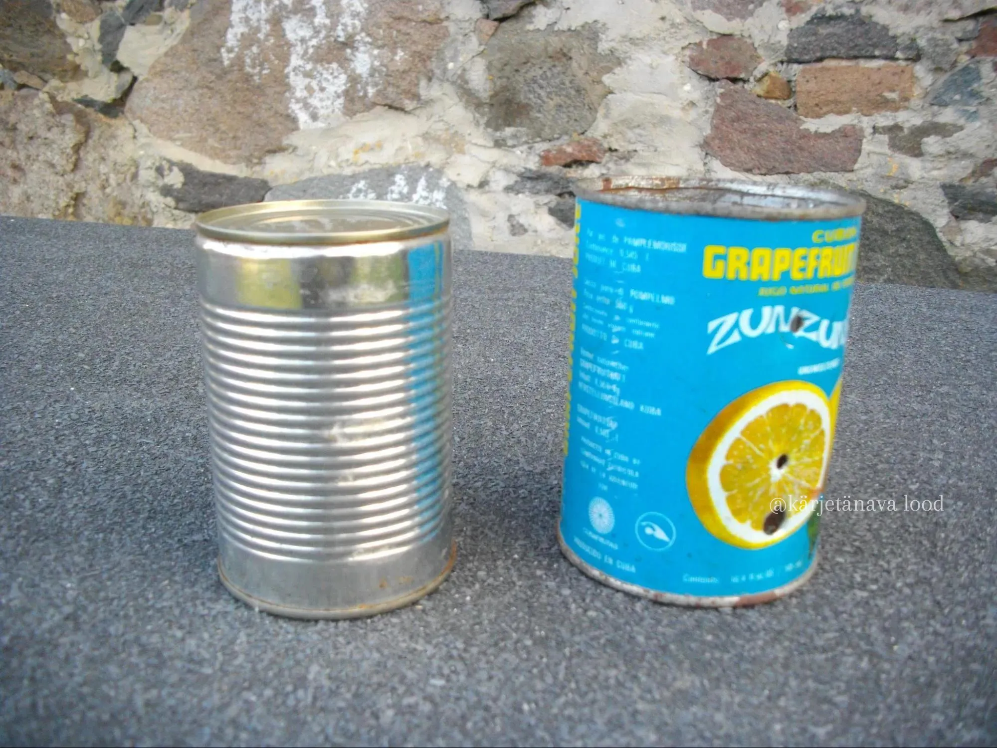 Metal cans for the sieve and body of the smoker